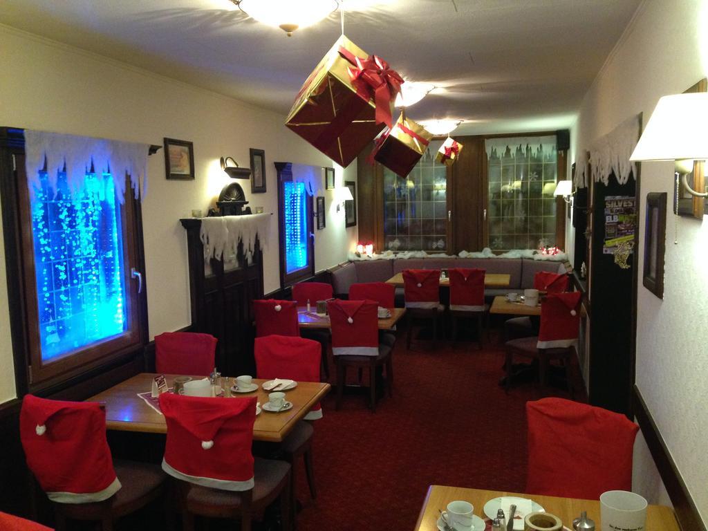 ווינזן Hotel Zum Weissen Ross מראה חיצוני תמונה